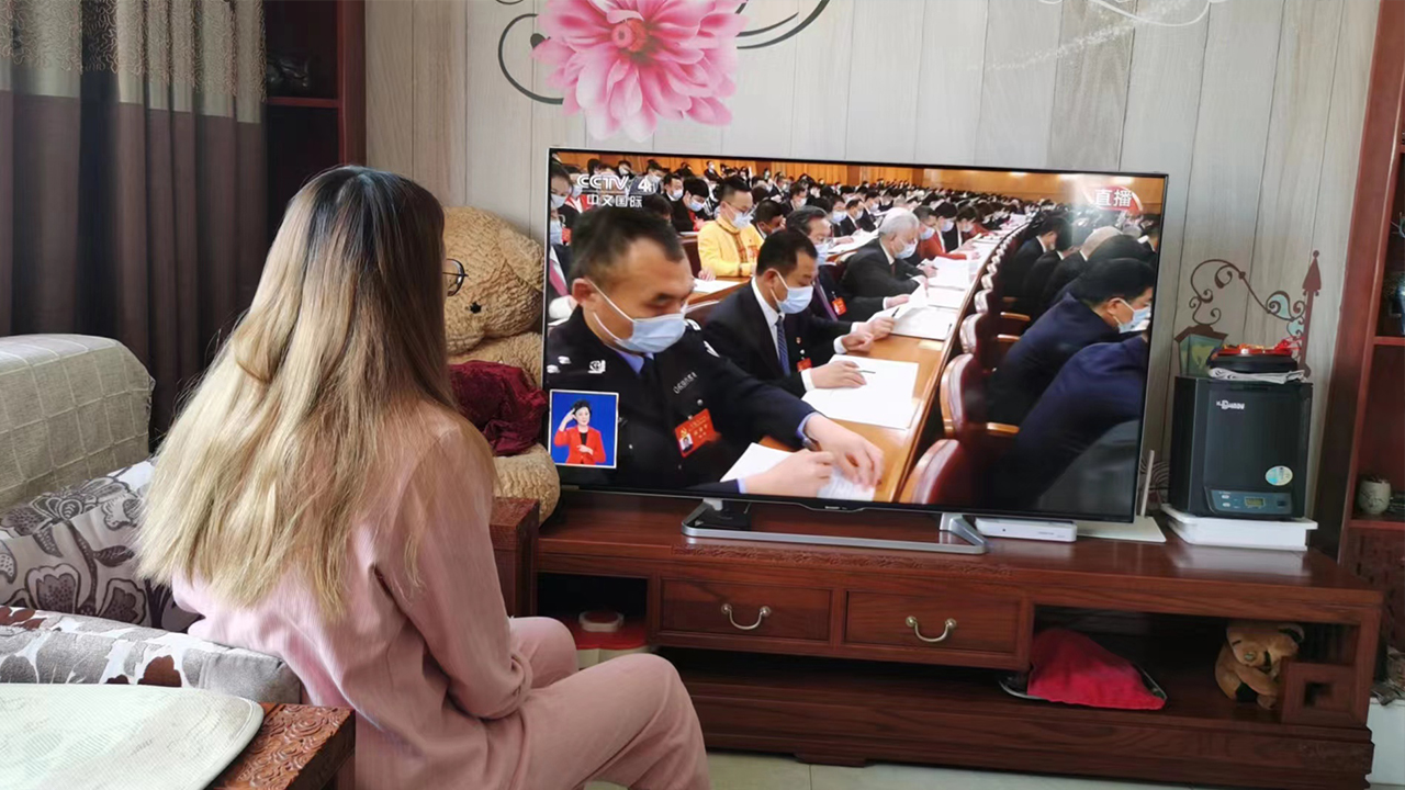 线上＂团”聚 喜迎二十大——秀人网
组织团员收看大会开幕盛况