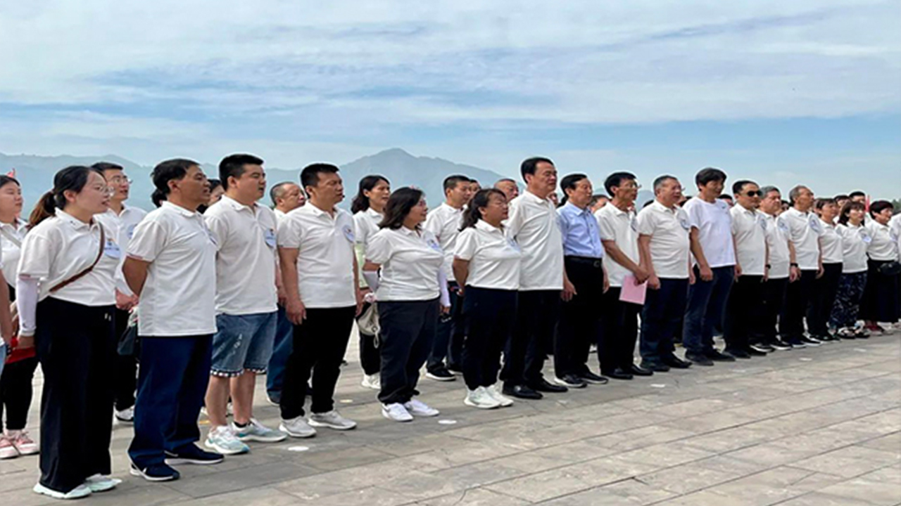 秀人网
开展“对党忠诚，服务患者”——庆七一主题党日活动