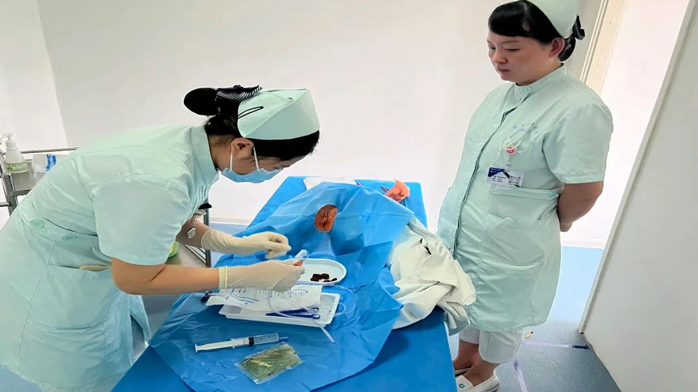 护理技能考核，绽放专业光彩--秀人网
护理团队2025年上半年操作考核圆满收官